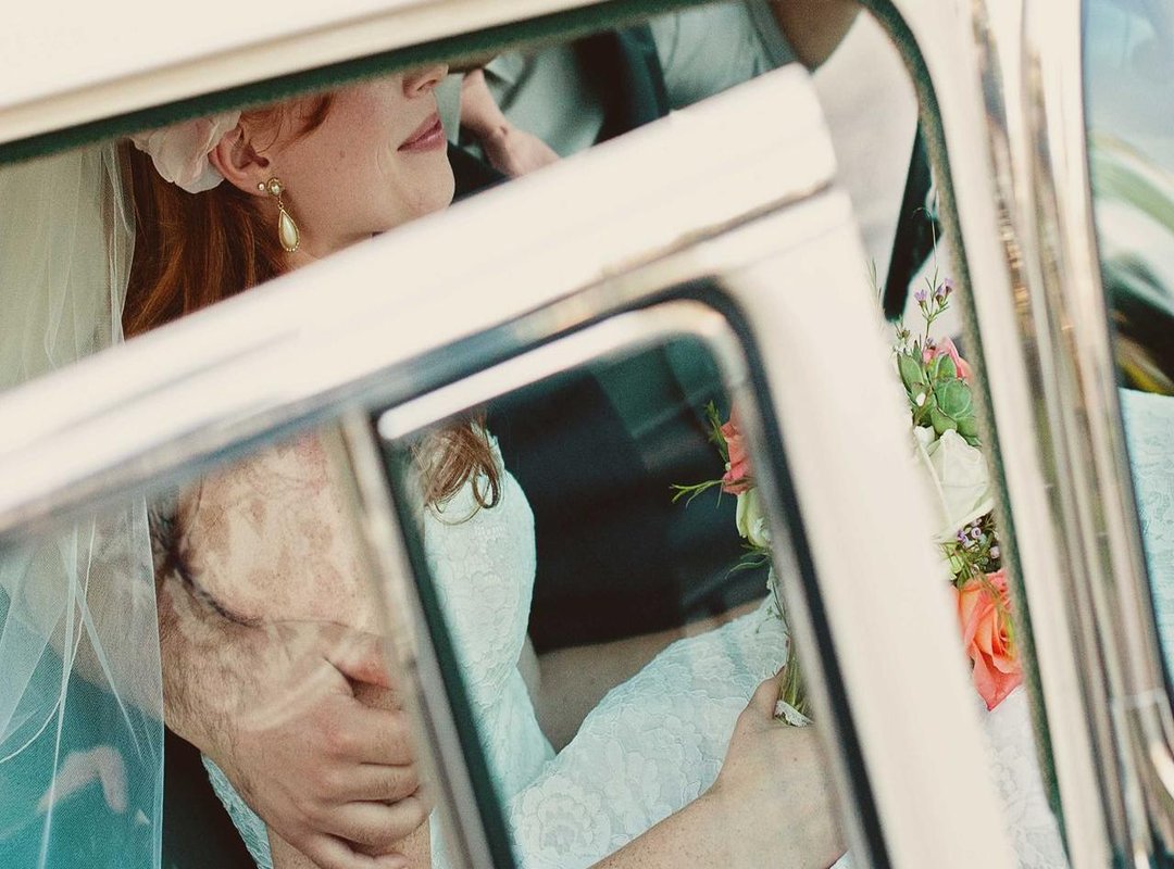 Clearing Up Confusion: 'Yepo' vs. Other Korean Compliments